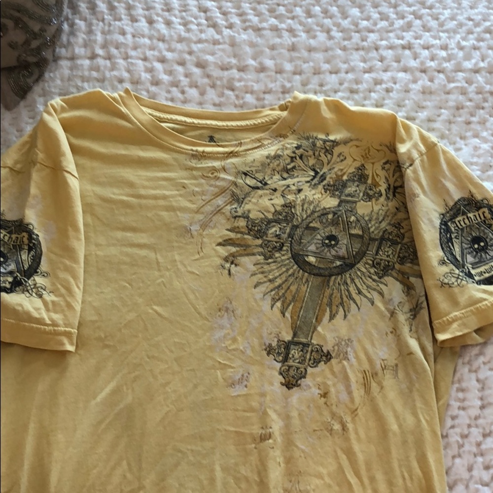 Archaic Yellow T-Shirt Large Mens